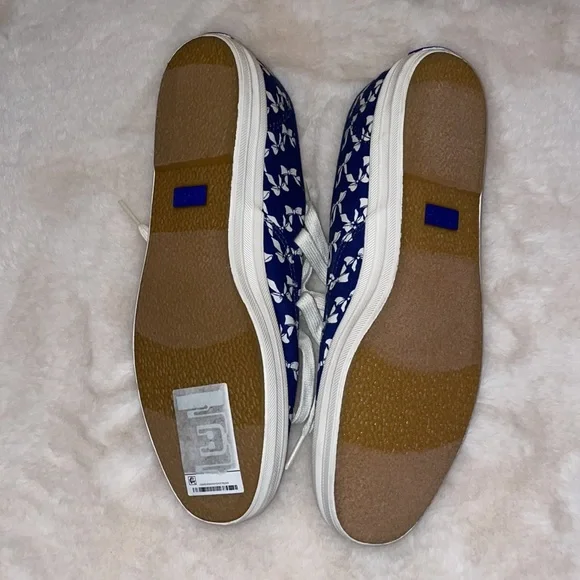 Keds Taylor Swift Navy Blue Floral Canvas Sneakers 9.5 new! - Picture 3 of 7